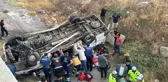 Sivas'ta Fındık İşçilerini Taşıyan Minibüs Devrildi: 14 Yaralı
