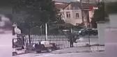 Pickup ile Çarpışan Motosikletlinin Feci Kaza Anı Güvenlik Kamerasında