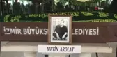 Metin Arolat'ın cenazesi duygu dolu anlarla uğurlandı