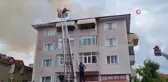 Sakarya'da 4 Katlı Binada Çatı Yangını Paniğe Neden Oldu