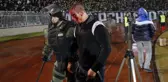 Partizan taraftarları, maç sonu soyunma odasını basıp teknik direktörü dövdü