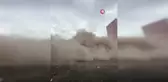 8 Katlı Bina Kontrollü Olarak Yıkıldı