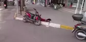 Edirne'de Elektrikli Motosiklet ve Otomobil Çarpıştı: 2 Yaralı