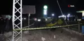 Aydınlatma Direğine Çarpan Tofaş İkiye Bölündü: 1 Ölü, 3 Yaralı
