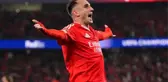 Kerem Aktürkoğlu, büyülemeye devam ediyor