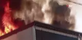 Arnavutköy'de Korkutan Çatı Yangını