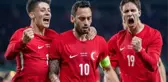 Hakan Çalhanoğlu için tarihe geçecek transfer iddiası