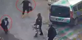 Görüntü dehşet verici! HSK müfettişi, yemekhane önünde boğazından bıçaklandı