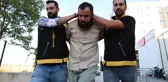 Şizofren olduğu belli! Ailesini uykuda katleden caniden akılalmaz sözler