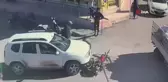 Otomobil ile Çarpışan Motosikletli Sürücü Takla Attı