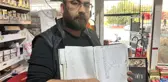 Depremzedelerin bakkal borcunu ödeyip kayıplara karıştı