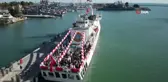 Mavi vatanda nefes kesen gösteri