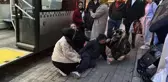 Bir kadın halk otobüsünde tartıştığı erkek yolcu tarafından bacağından bıçaklandı