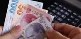 Yeni tedavüle çıkan 5 ve 50 TL kağıt banknotlar israf tartışmasına neden oldu