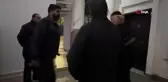 Antalya'da Cemaati Tehdit Eden Şahıs Taşlarla Kovalandı