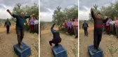 Zeytin tarlası çalışanlarının müzik eşliğinde yaptığı defile içinizi ısıtacak