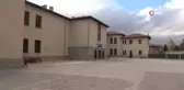 Fedakar öğretmenler yaptıklarıyla çocuklara hem anne, hem de baba oldu