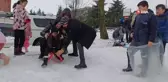 Düzce'de Kar Tatili: Çocuklar Poşetlerle Kayarak Eğlendi