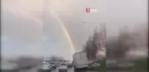 İstanbul'da Yağmur Sonrası Gökkuşağı Görsel Şöleni