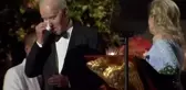 Joe Biden, Beyaz Saray'daki veda yemeğinde gözyaşlarını tutamadı