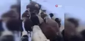 Dağda Mahsur Kalan Çoban, Köylülerin Yardımıyla Kurtarıldı