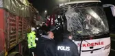 Denizli'de yolcu otobüsü TIR'a çarptı: 1 kişi öldü, 20 kişi yaralandı