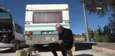 63 Yaşında Öğrencilik Hayatı: Karavanda Yaşayan Felsefe Öğrencisi Ömer Apa