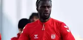 Sivasspor, Wanda Nara ile yasak aşk yaşayan yıldıza yol verdi