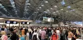 Almanya'daki havalimanlarında tüm sistem çöktü! İşlemlerin hepsi manuel yapılıyor