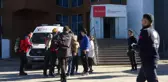 Yüzme havuzunda zehirlenme şüphesiyle 71 kişi hastaneye kaldırıldı