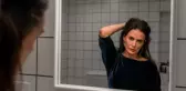 Altın Küre Ödülleri Sahiplerini Buldu: Demi Moore törene damga vurdu