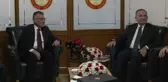 AK Parti'den Gazetecilerin Yeşil Pasaport Taleplerine Destek
