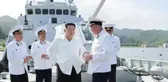 Kim Jong-Un, Rus stili füze sistemli en büyük savaş gemisini tanıttı