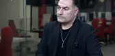 Modacı Özkan Karakuşoğlu: 22 yaşına kadar altını ıslatan bir adamdım, annemden şiddet gördüm