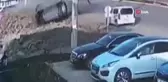 Diyarbakır'da Takla Atan Otomobilin Kazası Kamerada