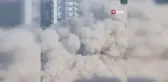 Adana'da Orta Hasarlı Binaların Yıkımı Devam Ediyor