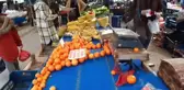 Bolu'da Pazarcı Öğrencilere Ücretsiz Meyve Dağıttı