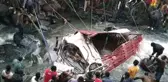 Etiyopya'da otobüs kazasında 25 kişi hayatını kaybetti