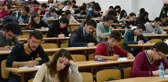 Üniversite sınavında hukuk fakültesi barajı 100 bine yükseltildi