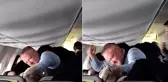 Tartışma yaratan müdahale! Yolcunun saçını çeken adamı, kabin memuru dakikalarca yumrukladı