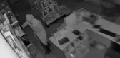 Kadın kıyafetiyle hırsızlık yapan şüpheli yakalandı