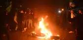 Lübnan, İran uçağına izin vermeyince protesto gösterileri başladı
