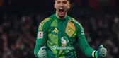 Manchester United'a Altay Bayındır'dan iyi haber