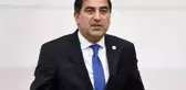 İYİ Parti'den istifa eden Ünal Karaman, AK Parti MKYK'sında