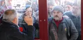 Market açılışında izdiham! Vatandaşları sırayla içeri aldılar