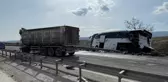 Bozüyük'te tır yolcu otobüsüne arkadan çarptı! Çok sayıda yaralı var