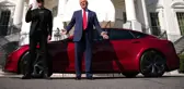 Elon Musk, Trump'ın siyasi çalışmaları için 100 milyon dolar bağış yapacak