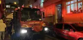 Fatih'te üç katlı binada yangın! İki ev hasar gördü