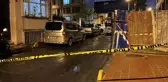 Fatih'te tartıştığı kişiyi bıçakla yaralayan şahıs, polise de saldırınca vuruldu