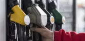 Akaryakıta bir indirim geldi, yenisi için tarih verildi